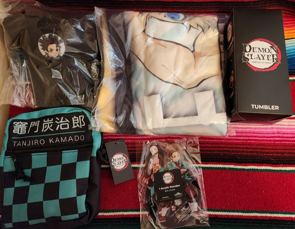 Demon Slayer goodie box, Crossbody, tumbler, standee, blanket, beanie